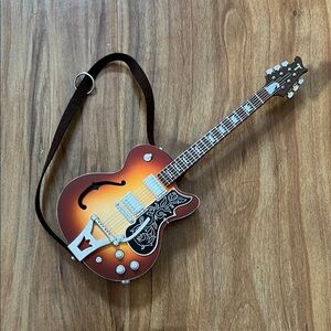 2023 HALLMARK KEEPSAKE ORNAMENT LOOKIN' OUT MY BACK DOOR GUITAR MAGIC SOUND